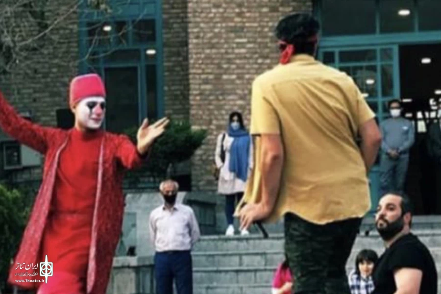 انگار مشکلات نمایش سیاه بازی با سفید کردن روی سیاه هم‌حل نشدنی است 3