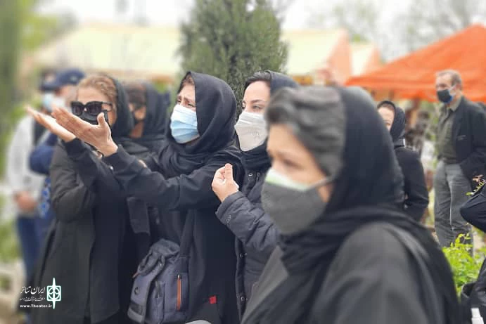 پیکر احمد گنجی پیشکسوت نمایش های رادیویی در قطعه هنرمندان آرام گرفت- عکس امیر شعیبی 6