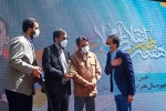 حسن روح‌الامین «چهره سال هنر انقلاب ۹۸» شد
تجدید میثاق هنرمندان با معمار انقلاب اسلامی ایران 3