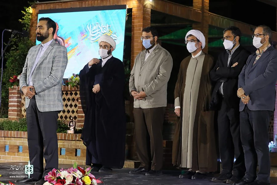 وحید یامین‌پور به عنوان «چهره هنر انقلاب» سال ۹۹ برگزیده شد 5