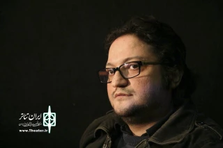 روزبه حسینی در خصوص بازگشایی سالن‌ها و شرایط کنونی هنرمندان تئاتر عنوان کرد؛

واکسیناسیون و حمایت اقتصادی برای تئاتری‌ها،ضرورت اول است