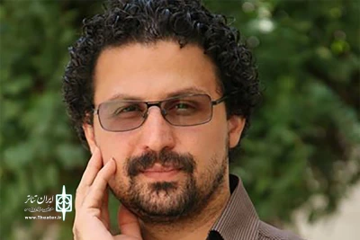 گفت و گو با  میثم یوسفی نویسنده و کارگردان نمایش جنگ و صلح :

موسیقی دارویی شفا بخش برای مخاطب
