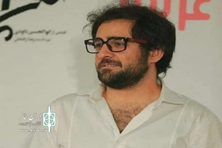 گفت و گو با علی عامل هاشمی کارگردان نمایش «خانواده آقای هاشمی»

داستان زندگی ما یکسال بعد از درگذشت مادر 
می دانیم مخاطب از ما چه می خواهد