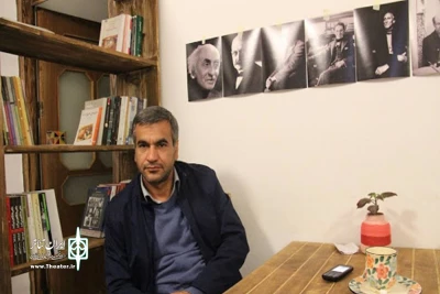 علی روحی در گفت وگو با ایران تئاتر عنوان کرد :

حمایت از تئاتر خیابانی راهکار زنده نگه داشتن هنر نمایش در شرایط کرونایی است
استقبال عمومی از اجرای نمایش سنت در هفت نقطه شهر