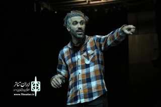 روند تمرین و مصائب اجرای نمایش «مطلق»؛

تلاش جمعی برای زنده نگه ‌داشتن تئاتر