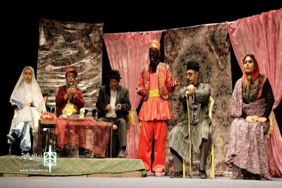 وقتی اوضاع آمیرزا قمر در عقرب می‌شود!

پخش نمایش کمدی «عروسی ننه غلام» از تلویزیون تئاتر ایران