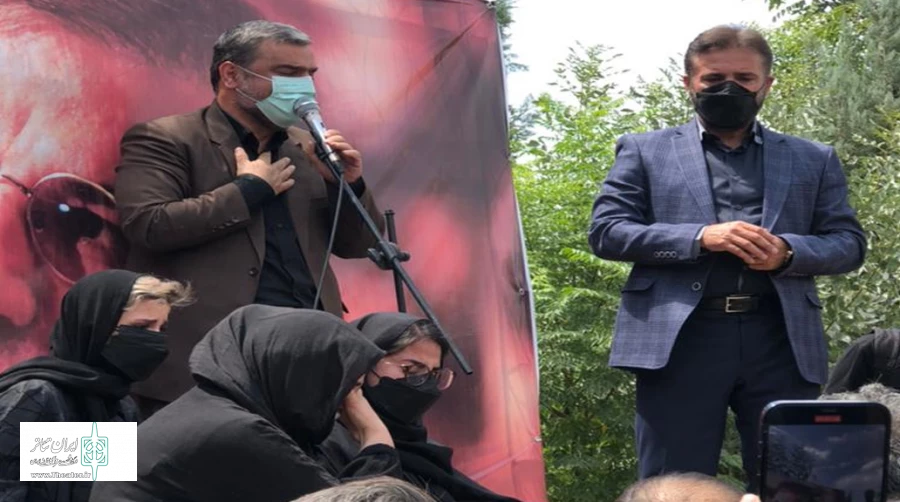 بدن تو را به خاک می سپاریم  تا سبز شوی و سبز بمانی
پیکر زنده یاد علی سلیمانی در قطعه هنرمندان آرام گرفت 3