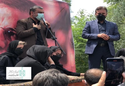فرزند علی سلیمانی در مراسم بدرقه هنرمند گفت :

بدن تو را به خاک می سپاریم  تا سبز شوی و سبز بمانی
پیکر زنده یاد علی سلیمانی در قطعه هنرمندان آرام گرفت