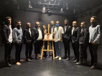 به مناسبت  چهلمین روز درگذشت هنرمند

نمایش «تن‌ها» به علی سلیمانی تقدیم شد