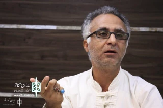 کارگردان حاضر در همایش تئاتر خیابانی مکتب حاج قاسم :

یکی از وظایف هنرمندان معرفی شهدا و رشادت‌های آن‌هاست
