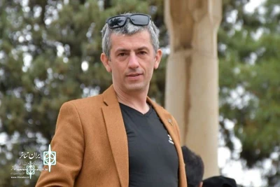Siros Hemmati to Iran Theater:

I ‘ll direct 7 dwarfs and crocodiles