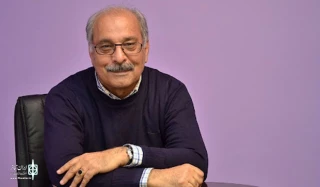 Mohammad Reza Khaki is holding a "theater production" workshop