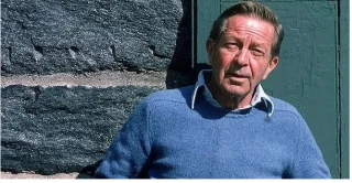 At the radio program Labyrinth of story

John Cheever’s work to analyze