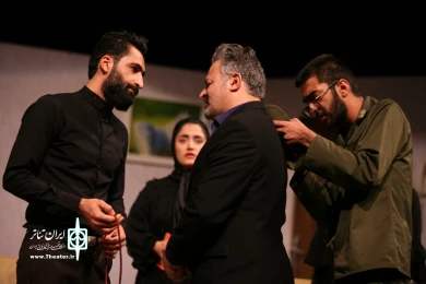 مراسم کاملا آبرومندانه