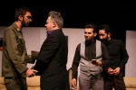 مراسم کاملا آبرومندانه