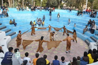 پانزدهمین جشنواره بین المللی تئاتر خیابانی مریوان (1)