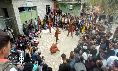 از همه جا بی خبر
