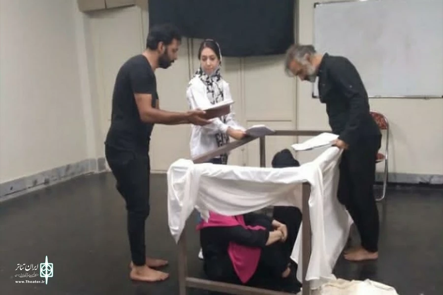 به عنوان یک تئاتری فعال در استان قم می گویم که نسبت به استان های دیگر یک گام جلوتریم 7