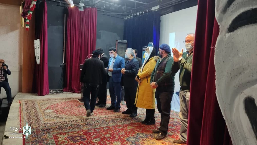 برگزیدگان پنجمین جشنواره استانی تئاتر خیابانی لردگان معرفی شدند 4
