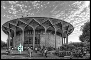 اجرای «هتل ریتاج» در ایام فاطمیه ادامه دارد

تالارهای نمایشی روزهای پنجم و ششم دی‌ اجرایی ندارند