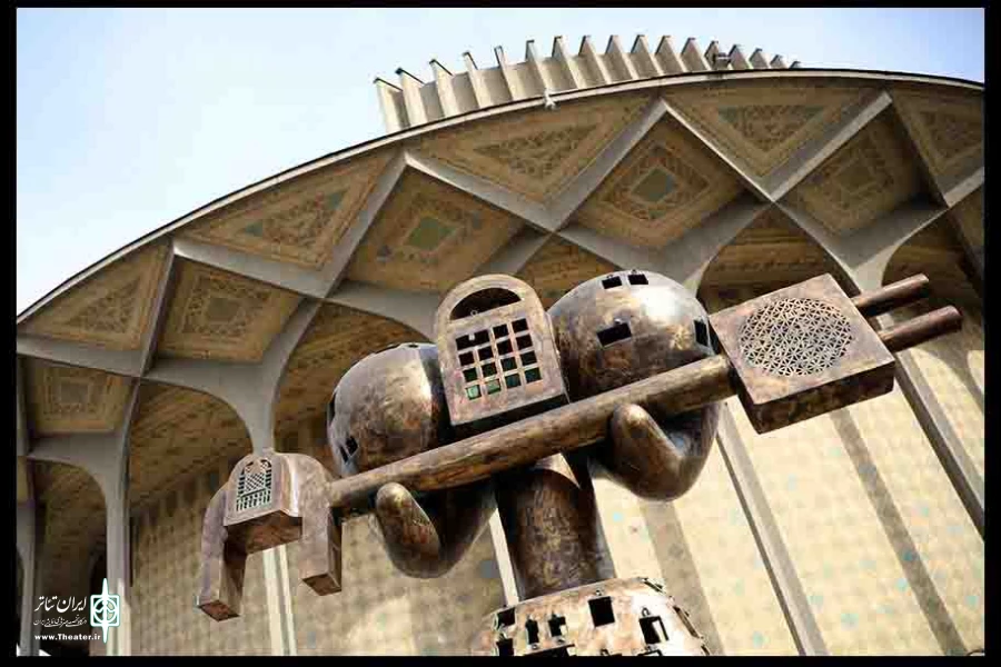 برنامه این هفته تالارهای نمایشی تئاتر شهر اعلام شد
 معرفی مهمان جدید تالار چهارسو 

 2