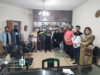 در آستانه برگزاری پنجمین دروره

نشست صمیمانه دبیر  با کارگردانان حاضر در جشنوراه اروند برگزار شد