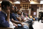  «فقط کمی مکنارمو باز کردم موهامو ببینه» و «کاغذ کال»؛ آثار برگزیده جشنوارۀ سی‌وسوم 7