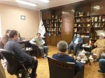 نشست شورای راهبردی ارزیابی؛ کارشناسی تولیدات نمایشی «نخل سرخ» برگزار شد
اجرای نمایشنامه‌های نخل سرخ در شهرهای سراسر ایران
 6