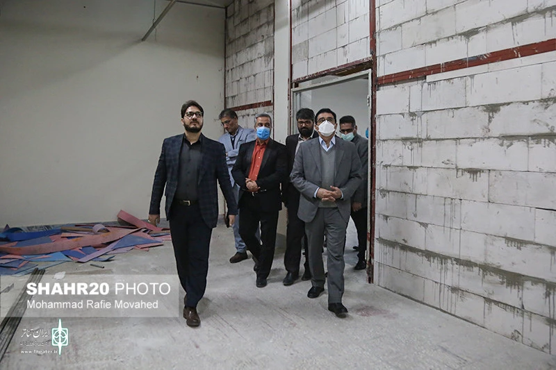 بازدید مدیرکل هنرهای نمایشی از پلاتوی در حال احداث تالار فرهنگ و هنر قم 2