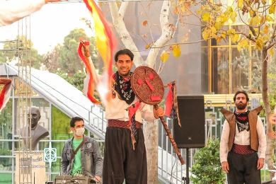 استقبال گرم مخاطبان جشنواره آیینی و سنتی در روزهای سرد تهران

حافظان آیین‌ها وسنت های ایرانی چشم‌انتظارتان هستند