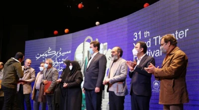 در آیین اختتامیه سی و یکمین جشنواره تئاتر استان یزد

«به طعم قهوه» و «قند خون» به جشنواره فجر معرفی شدند