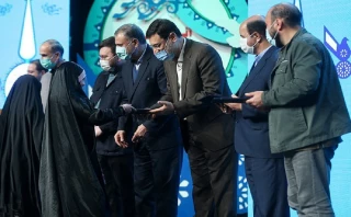 با حضور رئیس بنیاد شهید و امور ایثارگران؛

برگزیدگان نخستین فصل‌واره فرهنگی و هنری «ایثار» معرفی شدند
