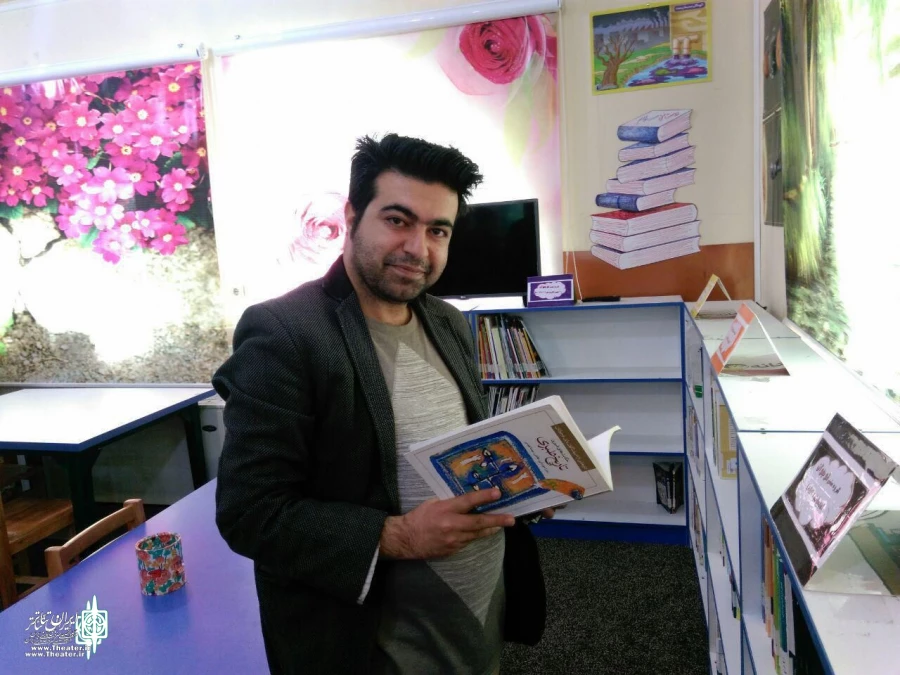 تئاتر کمدی مثل تراژدی از آیین به وجود آمده که به جای پرداختن به اندوه به شادی ها می‌پردازد/ کمدی در هر فرهنگی اتفاق می افتد / فرهنگ بستری برای روایتگری است  2