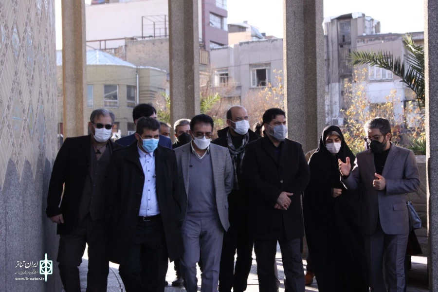 تصمیم‌گیری نهایی برای تعیین حریم فضای پیرامونی مجموعه تئاتر شهر تا پایان سال 1400 2