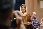 گفتگو با وفا رشیدی کارگردان نمایش پرواز به تاریکی 2