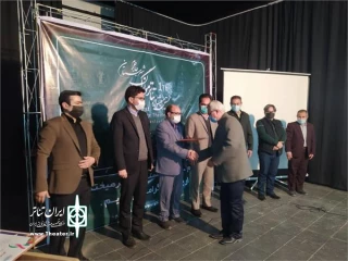 مدیرکل فرهنگ و ارشاد اسلامی خراسان شمالی در جشنواره تئاتر «مونولوگ» جاجرم گفت

جشنواره با توسعه فرهنگی و مشارکت هنرمندان باعث پرورش استعداد‌ها می شود