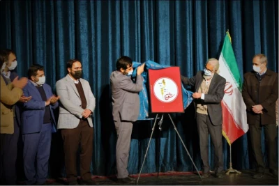 با حضور مدیران فرهنگی و هنرمندان:

پوستر و نشان جشنواره ملی سردار عشق در شیراز برونمایی شد