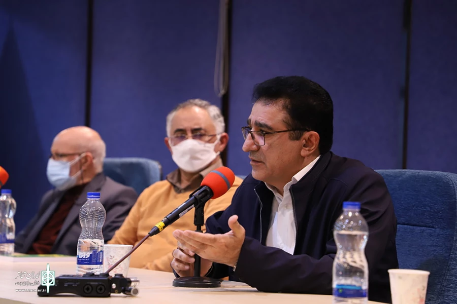 مراسم رونمایی از تازه‌ترین آثار دفتر پژوهش آموزش و انتشارات نمایش اداره‌کل هنرهای نمایشی