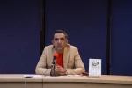 قدردانی از ارزش‌های جهانی یک نمایشنامه ایرانی 9