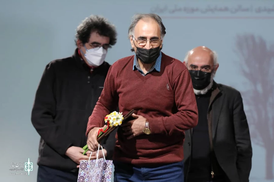 نشان هنرمند مسئول برای لبلی عاج و تقدیر یونسکو از علی نصیریان 8