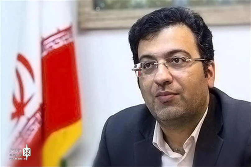 مدیرکل ارشاد استان یزد در گفت و گو با ایران تئاتر:

جشنواره‌های ملی و بین المللی ایران نباید تهرانیزه باشد
اگر رویدادها به شهرهای دیگر بیاید زیرساخت‌ها هم شکل خواهد گرفت