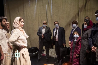 سفیر ارمنستان میهمان تئاتر فجر