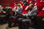 سفیر ارمنستان میهمان تئاتر فجر