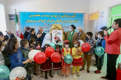مراسم رونمایی پوستر جشنواره تئاتر کودک و نوجوان برگزار شد

حضور 60 گروه نمایشی در همدان