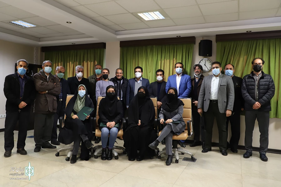 تجلیل از  ایثارگر و جانباز اداره کل هنرهای نمایشی