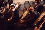 نمایش «صندلی‌ها» روی صحنه رفت
تئاتر همواره  در حال کمک به بشریت برای آموختن بهتر زیستن است
 3
