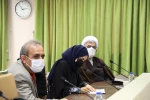 نشست  هنرمندان و مسئولان تئاتری اقلیم کردستان کشور عراق حاضر در جشنواره با قادر آشنا