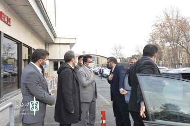وزریر فرهنگ و ارشاد اسلامی میهمان تئاتر فجر