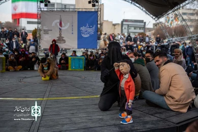 مرغ همسایه غاز نیست