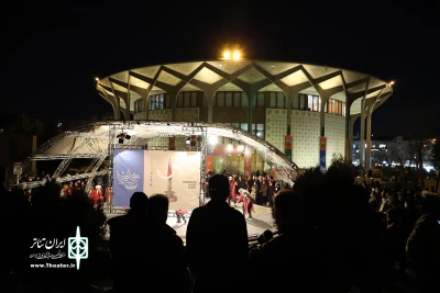گزارش رویدادهای ششمین روز جشنواره؛

از تماشای نمایشی با موضوع مدافعان سلامت توسط وزیر تا ورود گروه تاجیکستان به ایران